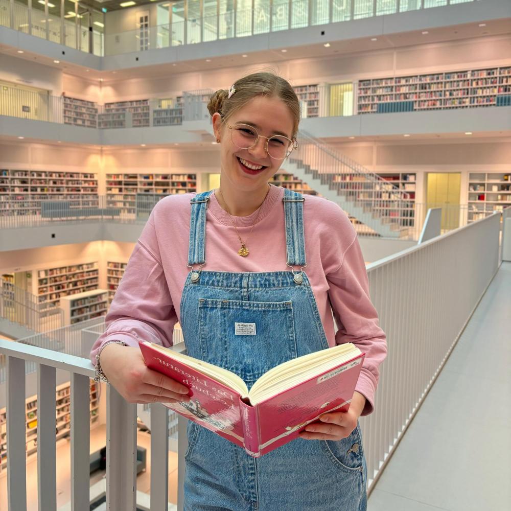 Bild zur Veranstaltung - Book(tok) Day mit @JennysBookClub