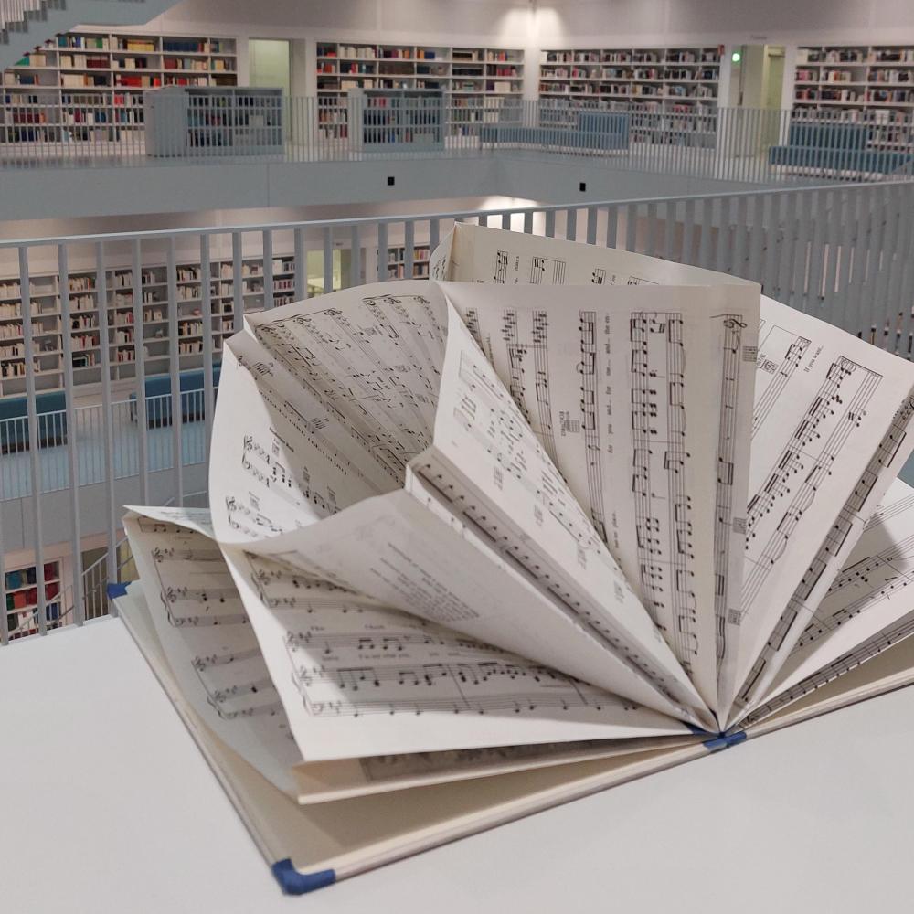 Bild zur Veranstaltung - DIY BookTok Vintage Vibes: Kreative Fächermappen I
