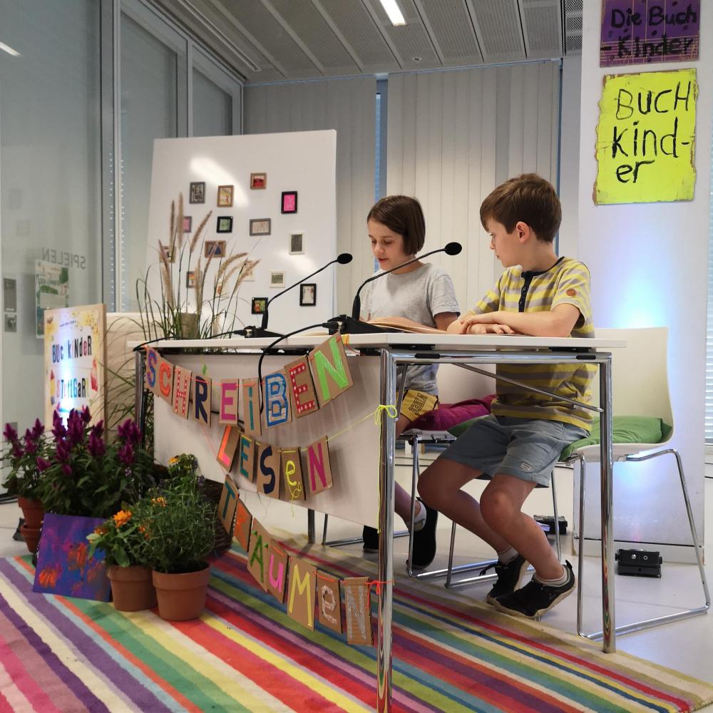 Bild zur Veranstaltung - »L« wie Lesung der Buchkinder Stuttgart