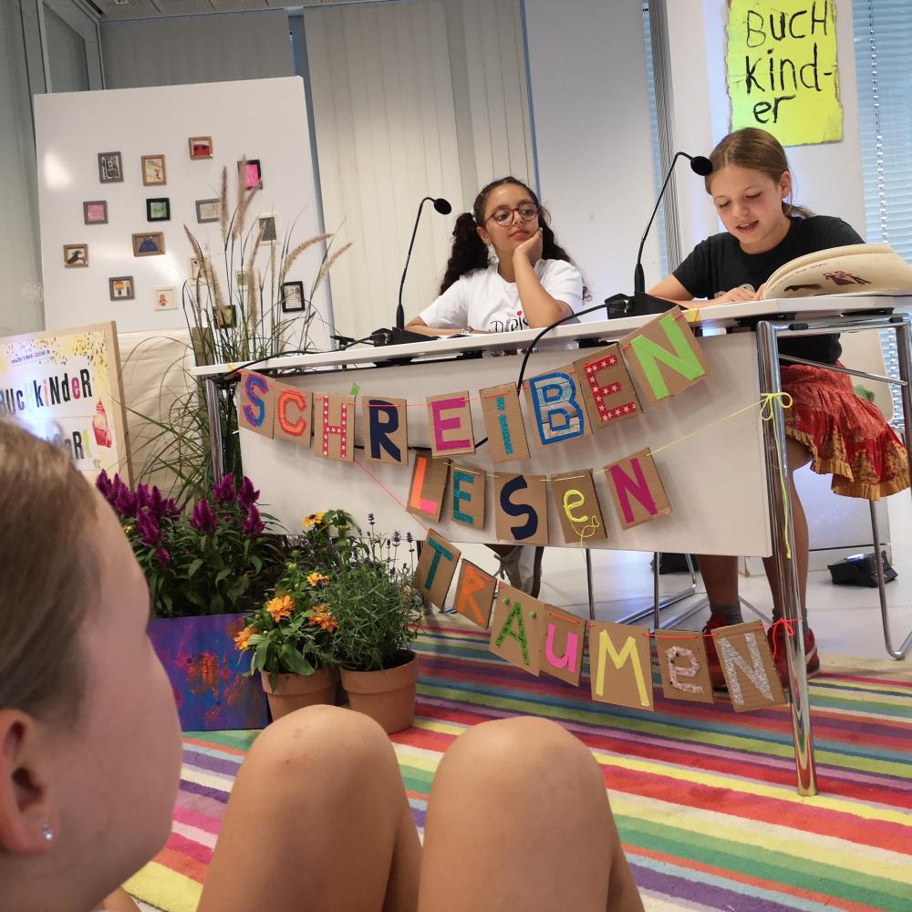 Bild zur Veranstaltung - Lesung der Botnanger Buchkinder mit dem Kindertreff BOT