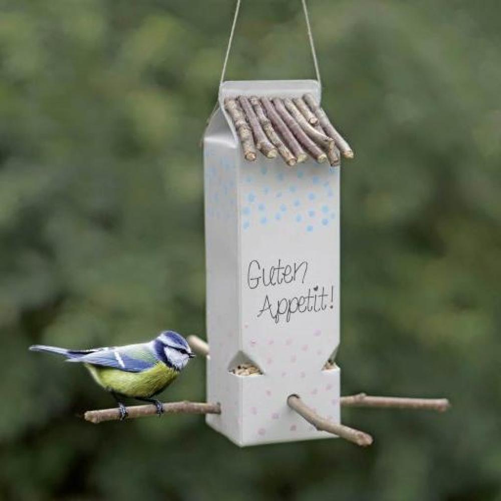 Bild zur Veranstaltung - Upcycling-Workshop Vogelfutterhäuser aus Tetrapacks