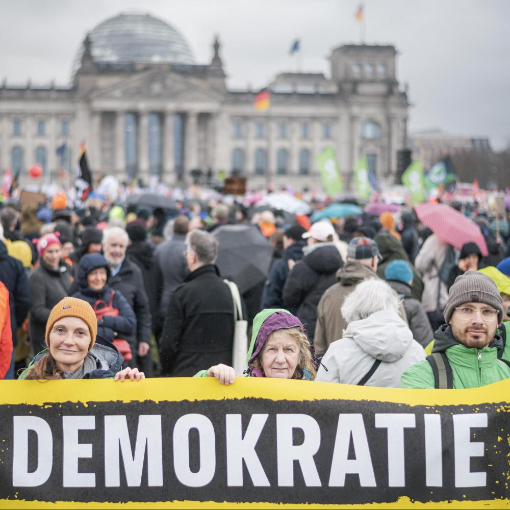 Bild zur Veranstaltung - Greenpeace-Ausstellung: Demokratie schützen –  wie wir alle zur ihrem Schutz beitragen können