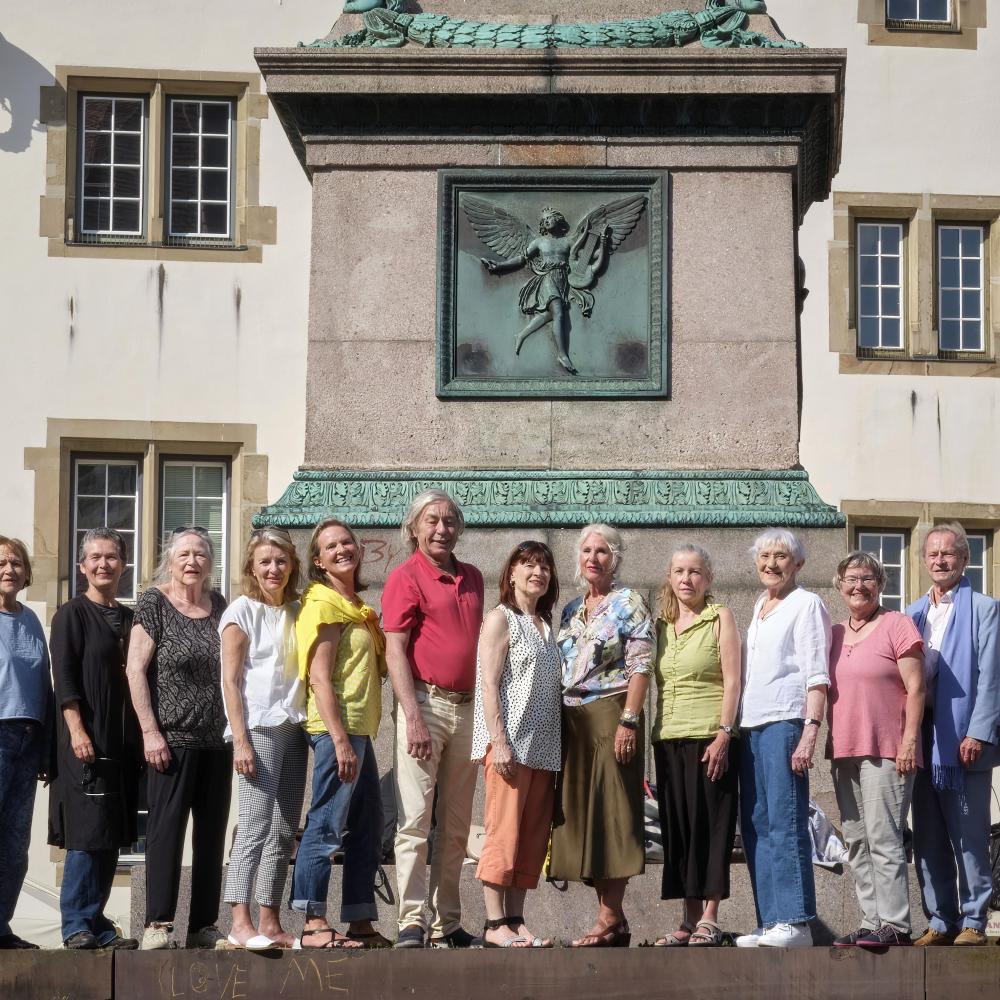 Bild zur Veranstaltung - Die verbrannten Bücher - Eine chorische Lesung