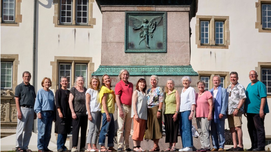Die verbrannten Bücher - Eine chorische Lesung