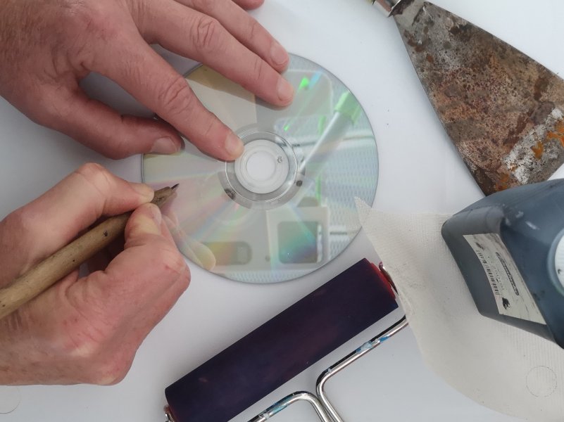 D wie Druckwerkstatt: Tiefdruck mit CDs