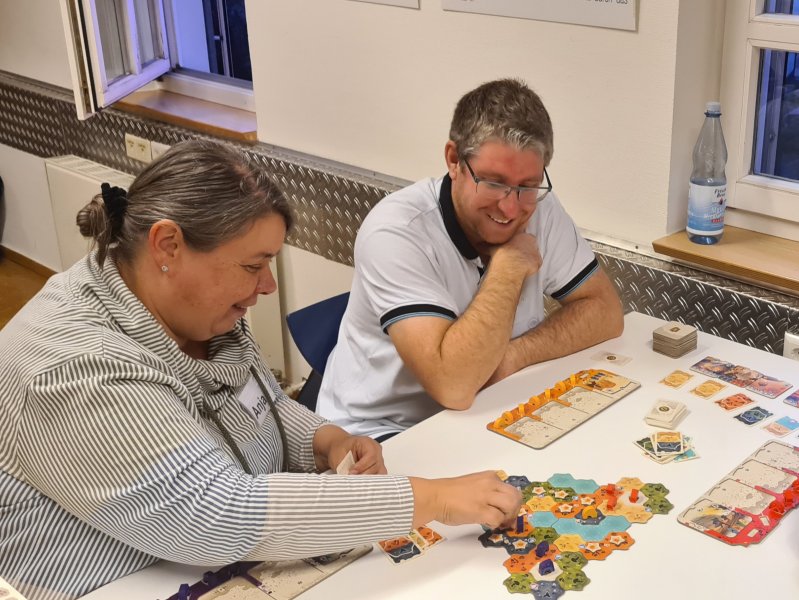 Spielen zwischen Büchern: Brettspielabend