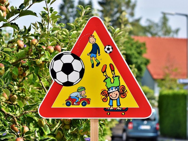 Spielstraße in der Hohensteinstraße