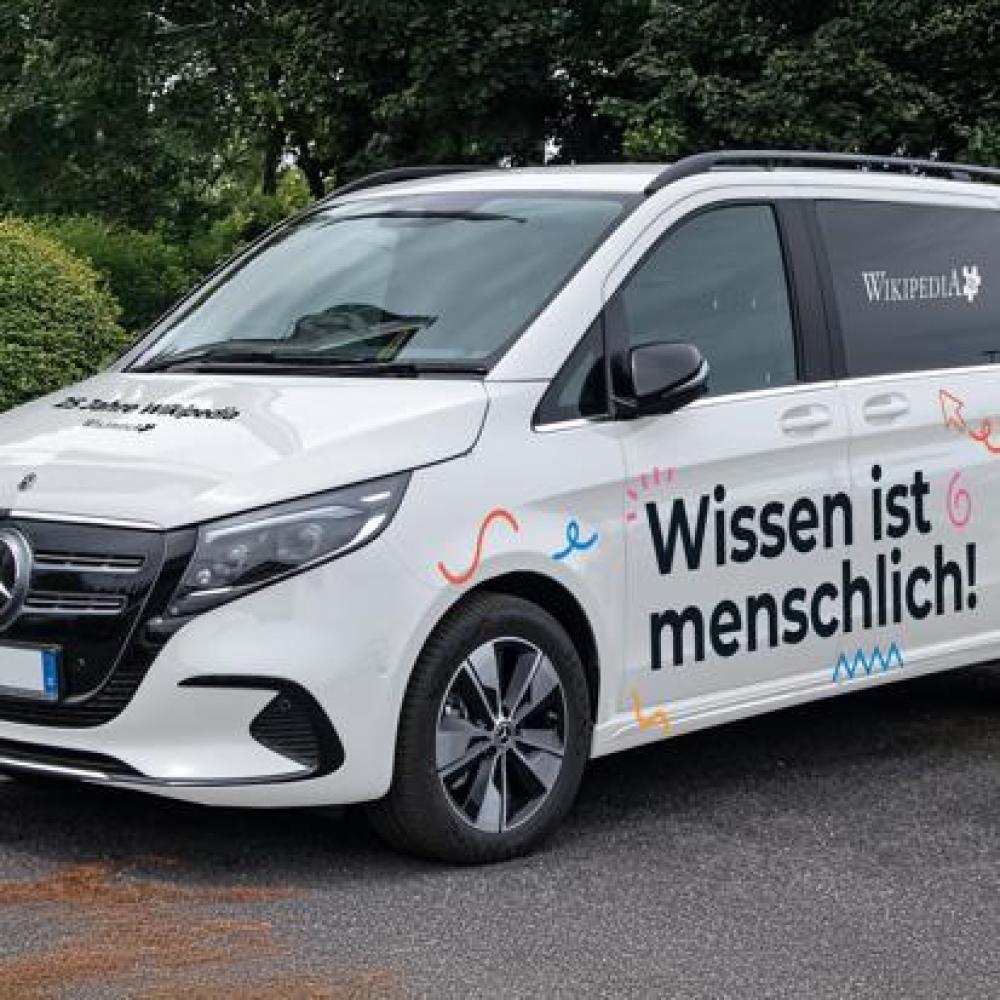Bild zur Veranstaltung - 25 Jahre Wikipedia: Der Wikipedia-Bus geht auf Tour