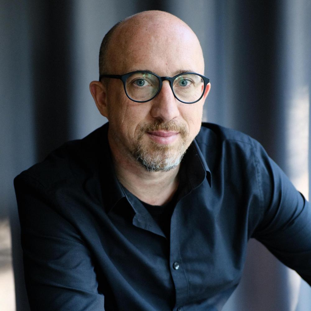 Bild zur Veranstaltung - Büchermenschen - zu Gast Tobias Elsäßer